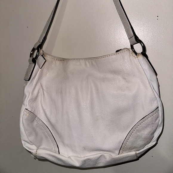White Guess Bag - Picture 2 of 2